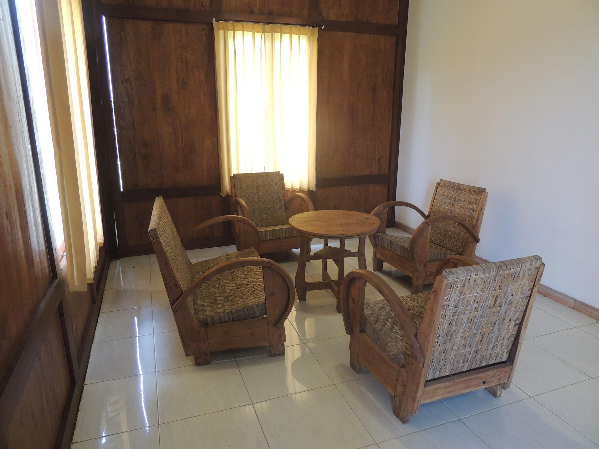 Balkondes Karanganyar Pottery Academy Hotel Magelang Ngoại thất bức ảnh