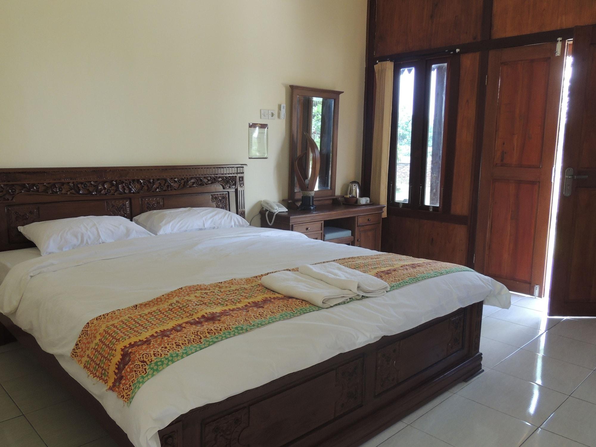 Balkondes Karanganyar Pottery Academy Hotel Magelang Ngoại thất bức ảnh